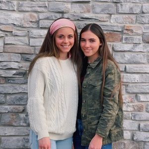 Meet your Posher, Holley